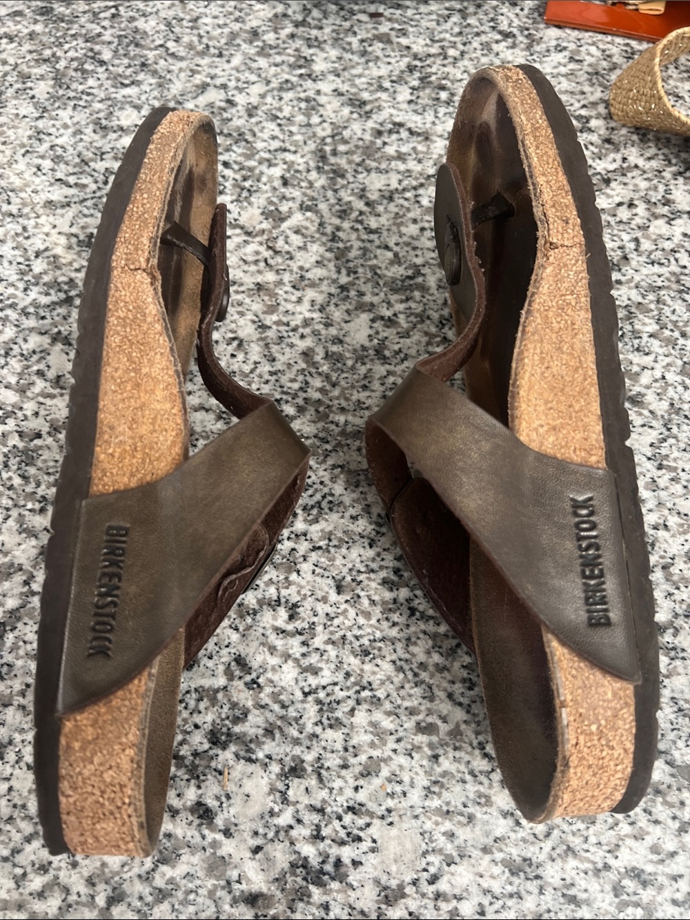 Birkenstock women’s metallic Brown Leather Gizeh Sandals Buckle Sz 9 (EU41) - Picture 5 of 12